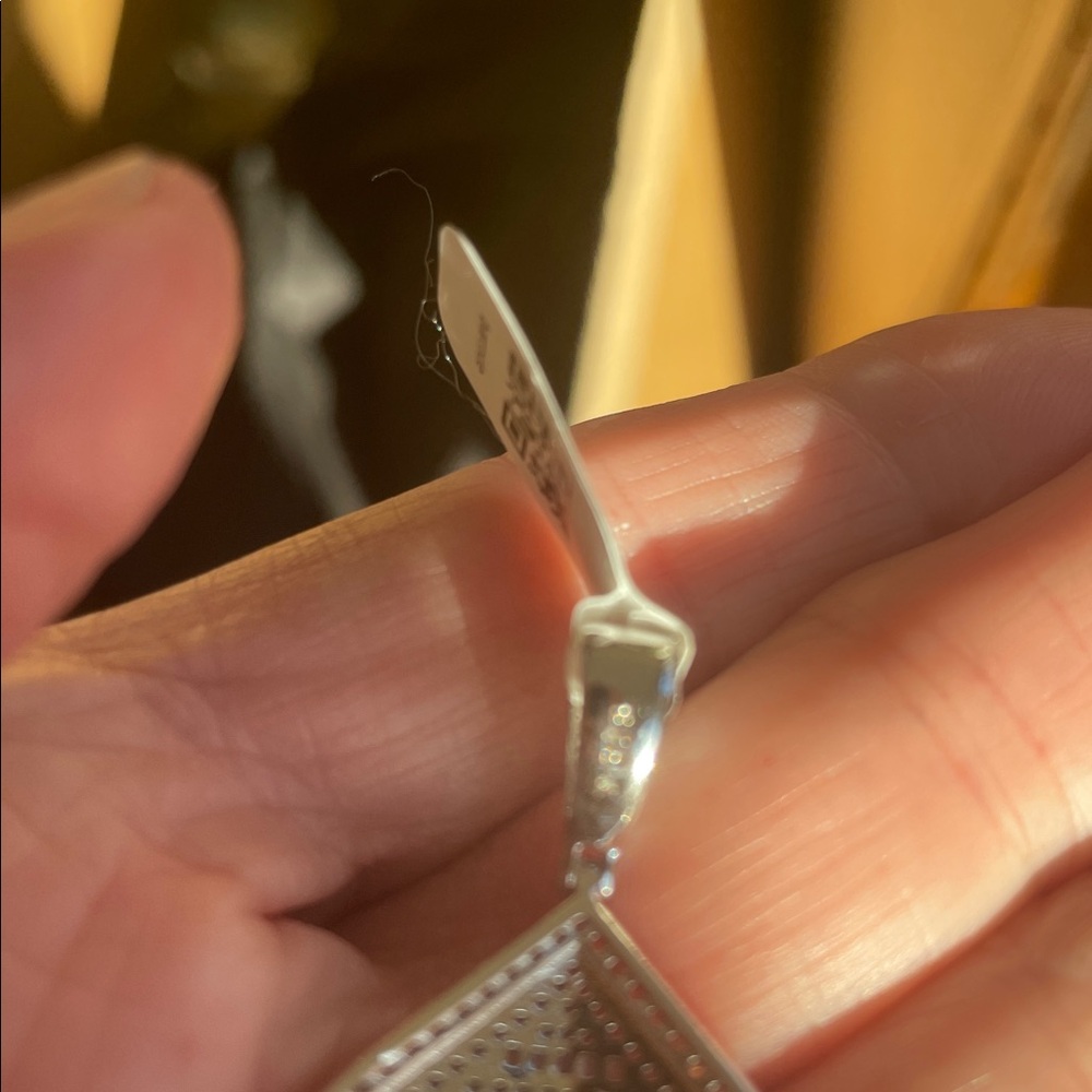 Stunning Sterling Silver Spade with Moissanitr  diamonds - Picture 3 of 5